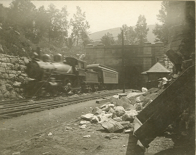 train west pre 1911.jpg