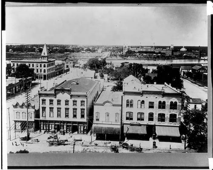 100200_blocks_of_Lafayette_Street_and_400_block_of_Franklin_Street_looking_west_to_Tampa_Bay_Hotel_Tampa_Fla.jpg