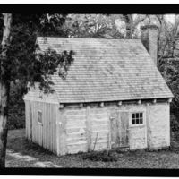 Old log slave cabin, Sotterley Plantation